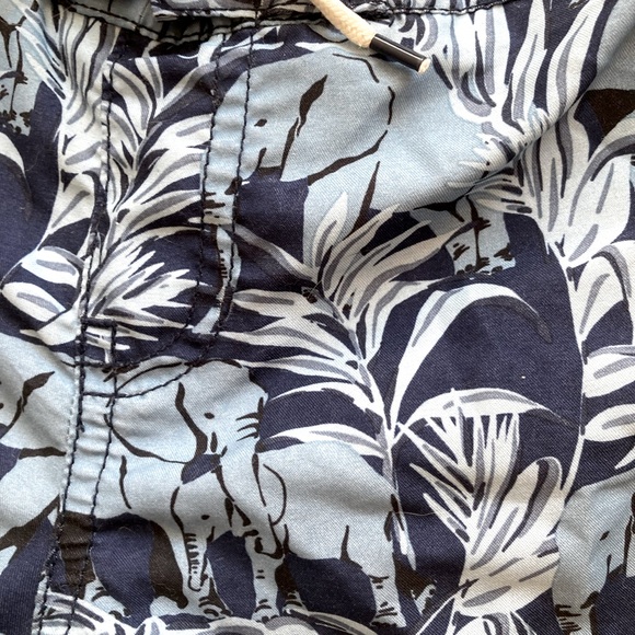 Boys Janie & jack swim trunks, adorable elephant print 🐘, adjustable waist - Picture 2 of 5